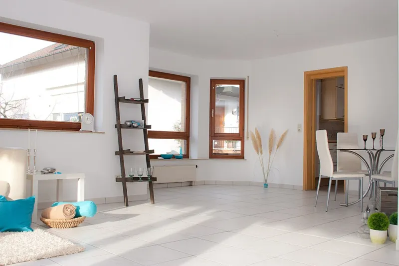 Empty Rooms, Full Walls: Inside the Staging Trick That's Selling Albany Homes Faster